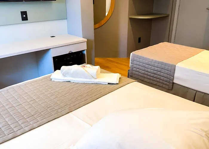 Hotel Zata E Flats